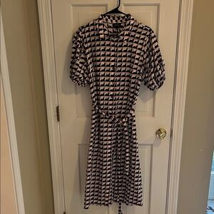 Who what wear size large Black and Pink Geometric Dress excellent condition